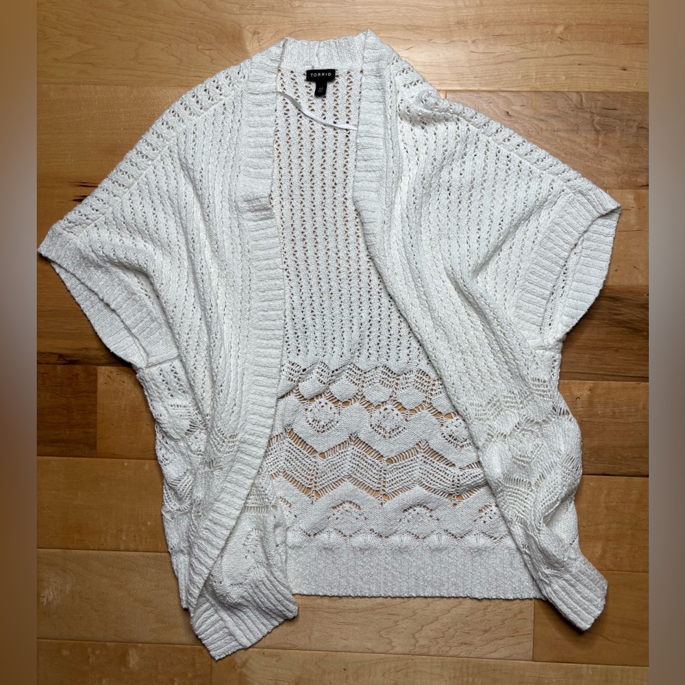 Torrid Cap Sleeve Cardigan Size 1/2 White Open Knit Boho Short Sleeve